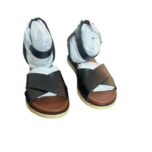 NEW MIA -  Lauri Wedge Sandal Size 6.5